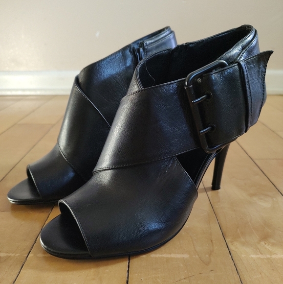 Nine West Shoes - Nine West Amina Elegant Black Leather Peep Toe Heeled Shoes